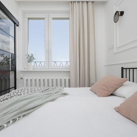 Elegancki Apartament Dla 4 Osob W Warszawie By Noclegi Renters Varsóvia Exterior foto